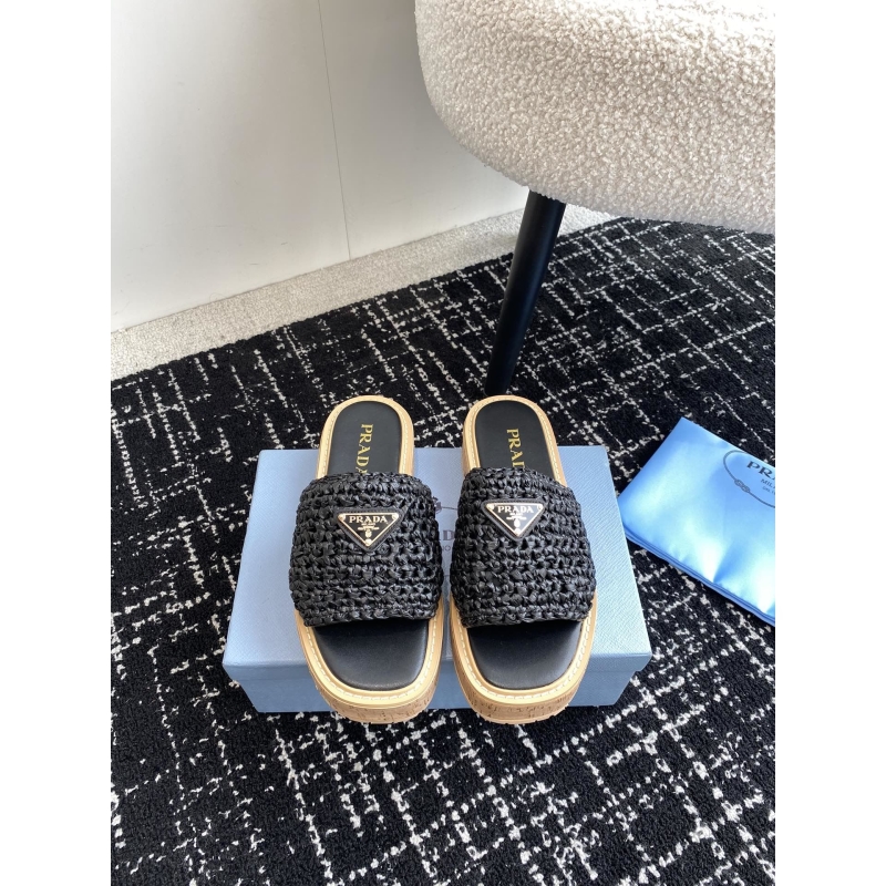 Pra*a slippers
